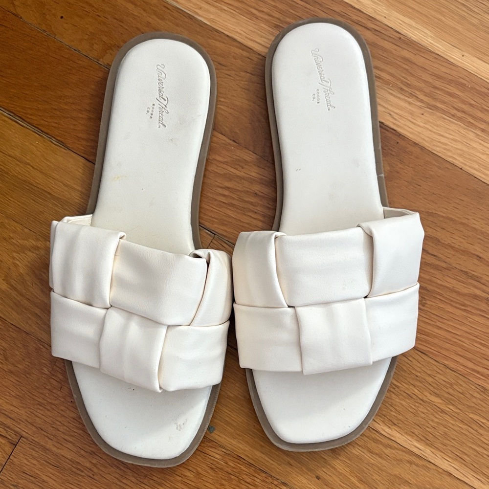 Universal Thread Cream Slide Sandals
